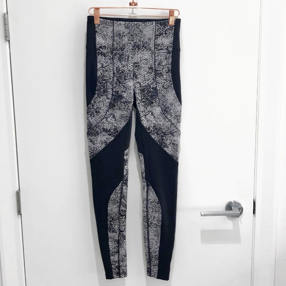 NWOT Lululemon Sweat & Repeat High-waist Leggings!